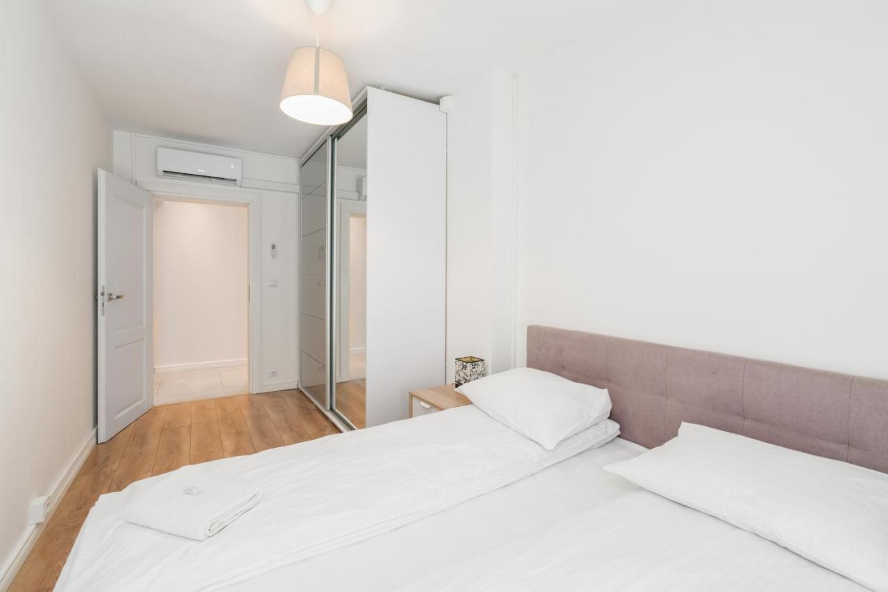 Apartment Poznan Old Town Strzelecka By Noclegi Renters Extérieur photo
